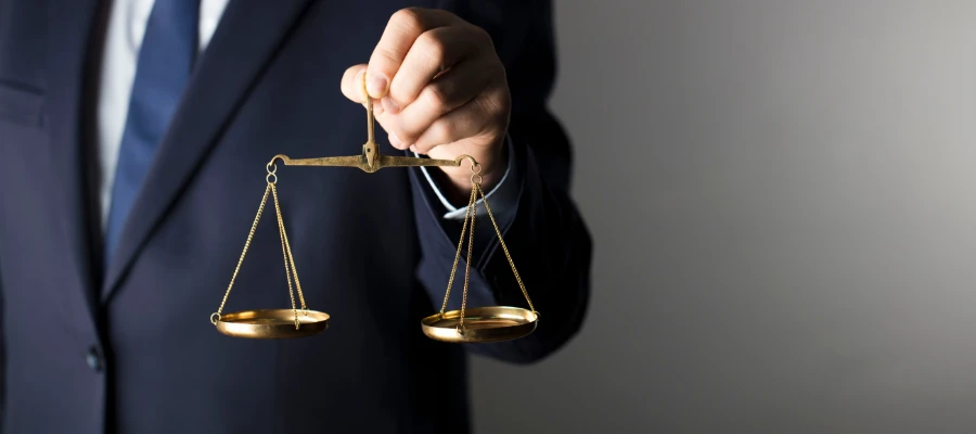 Factores a considerar antes de denunciar Factores a considerar antes de denunciar